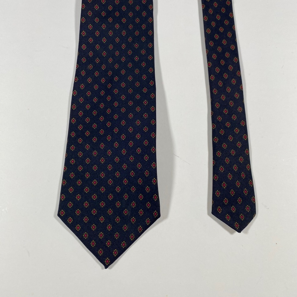 Jeffrey Banks Mens Navy Blue Red‎ Gold Medallion Geometric Silk Necktie